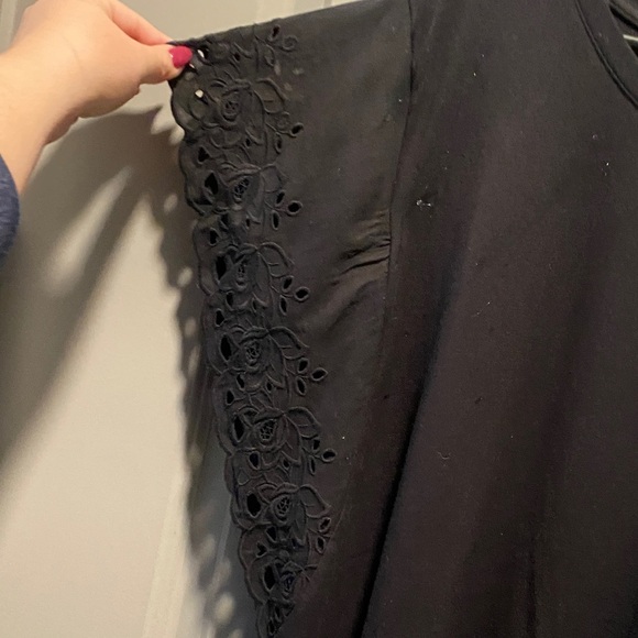 Belle by Kim Gravel 2X Black TripleLuxe Knit Lace Sleeve Top | Chic Elevated - Picture 4 of 9